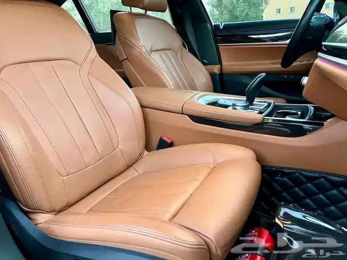 بي ام دبليو 730 2022 17