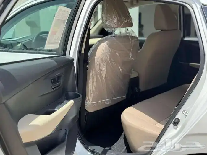 تويوتا يارس Y  نص فل 2026 17