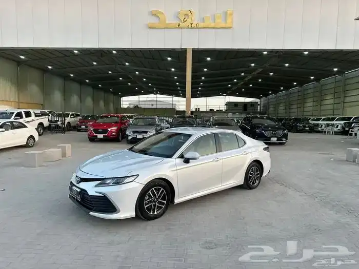 تويوتا كامري LE مطور 2023 0