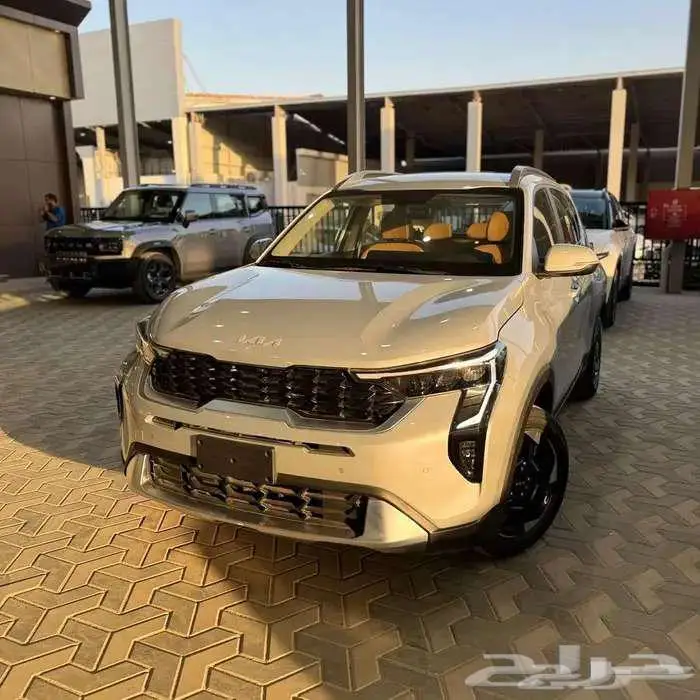 كيا سونيت فل كامل فتحة سقف 2024 1