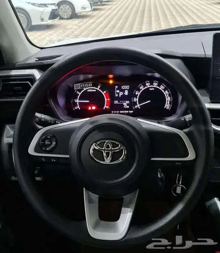 تتوفر فئات تويوتا رايز اصفار لمبيعات النقد والبنوك بربح 0.35 26