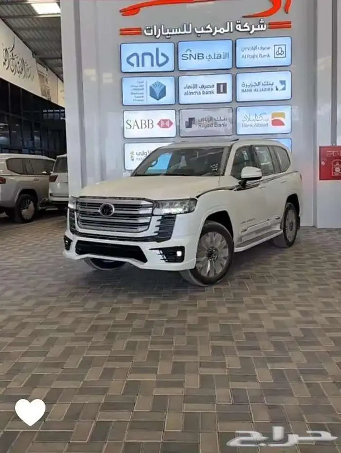 تويوتا لاند كروزر GXR فل كامل تنفس طبيعي بريمي 2025 1