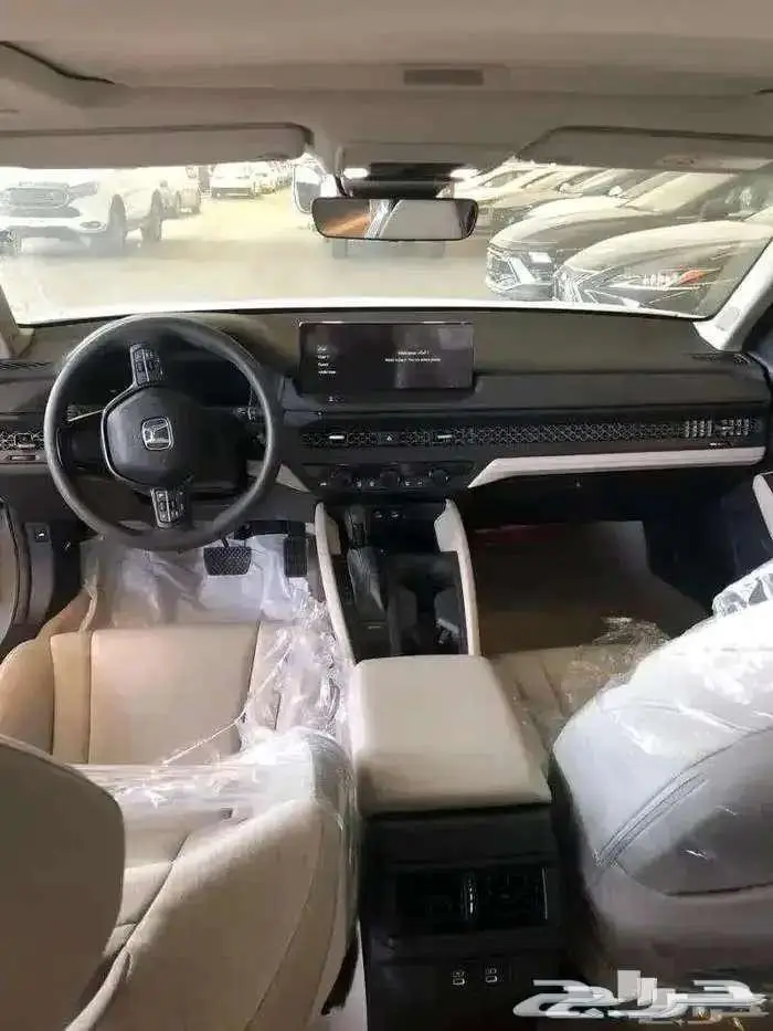 هوندا أكورد EX نص فل 2025 متوفر لدى الحسن 4