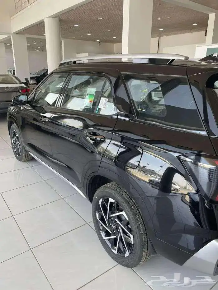 هيونداي كريتا سمارت 2025 اللون اسود 3