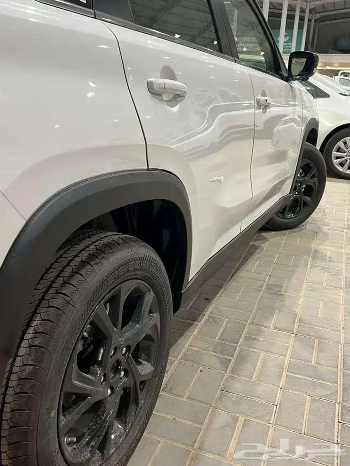 اوربان كروز 2026 فل كامل فتحة بنوراما سقف اسود فئة GLX 6