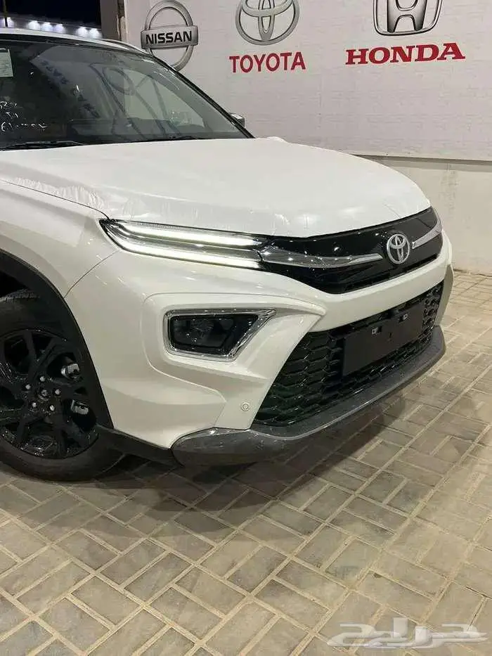 اوربان كروز 2026 فل كامل فتحة بنوراما سقف اسود فئة GLX 5