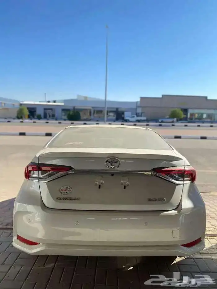 تويوتا كرولا xli فتحة 2025و2024فتحة 2000cc كاش و اقساط 4