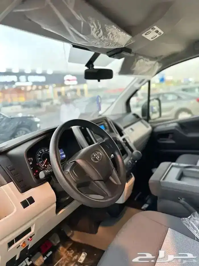 تويوتا باص مجهز اسعاف 2020 16