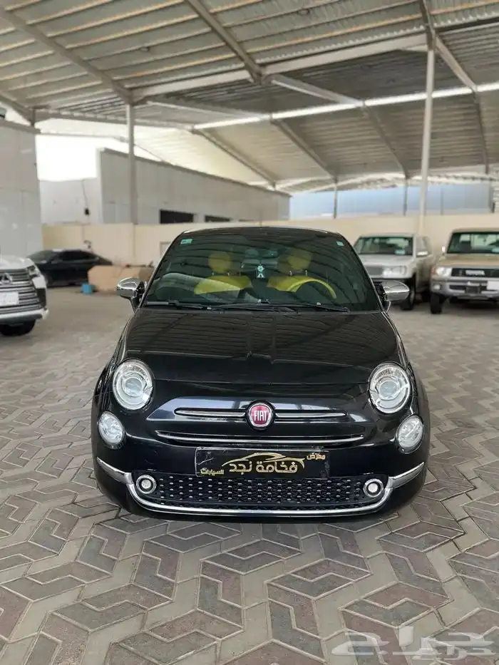 فيات 2020 سعودي ماشي 106 الف قمة فالنظافة داخل اصفر 0