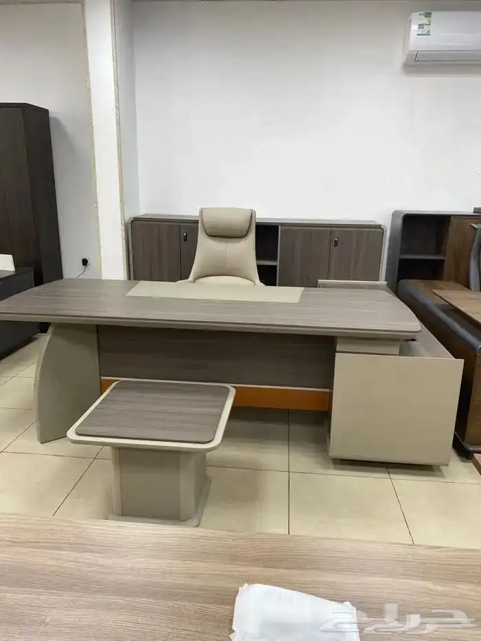 مكتب طقم دولاب خشب دولاب حيدد. 9