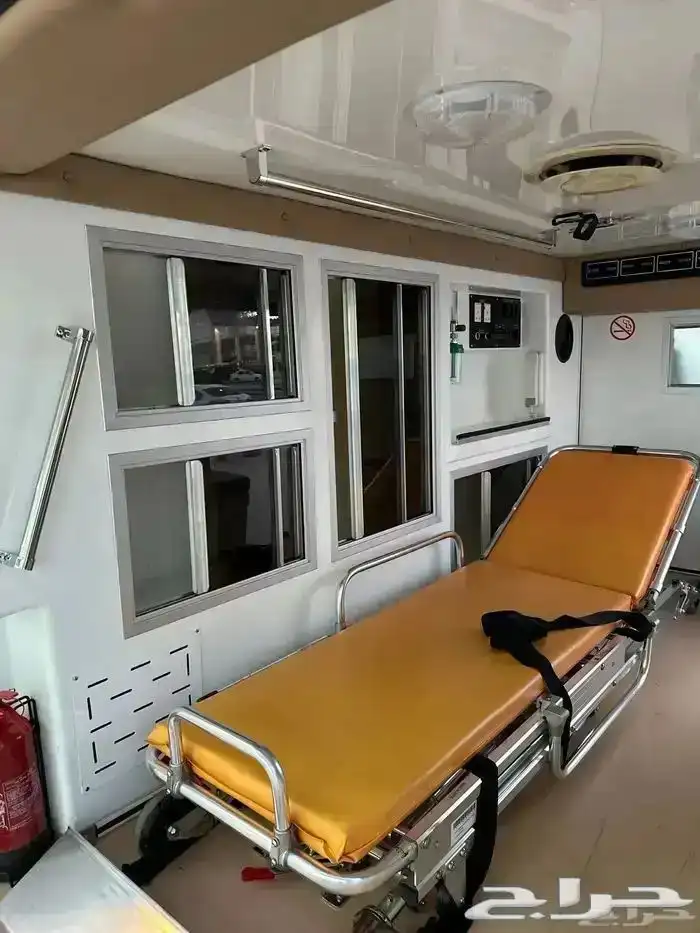 تويوتا باص مجهز اسعاف 2020 13