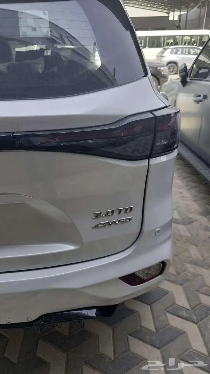 ايسوزو ام يو اكس فل كامل 2025 دبل كاش واقساط 7