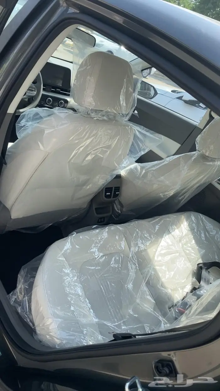 خصومات حصرية - مكتب ايمن اليحيى لتأجير السيارات 4