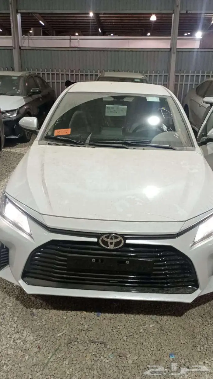 تويوتا يارس استاندر وفل كامل 26اقساط بدون دفعه اولى 8