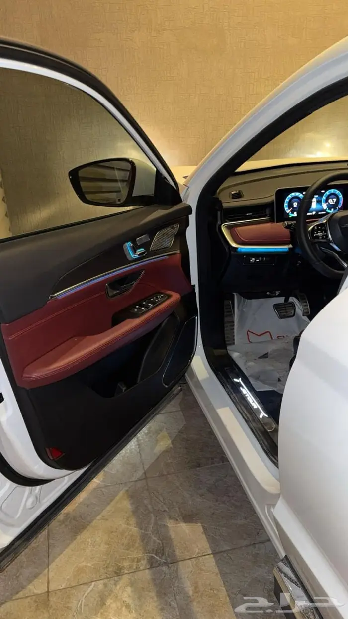 سيارة جيتور X70 بلس 2023 6