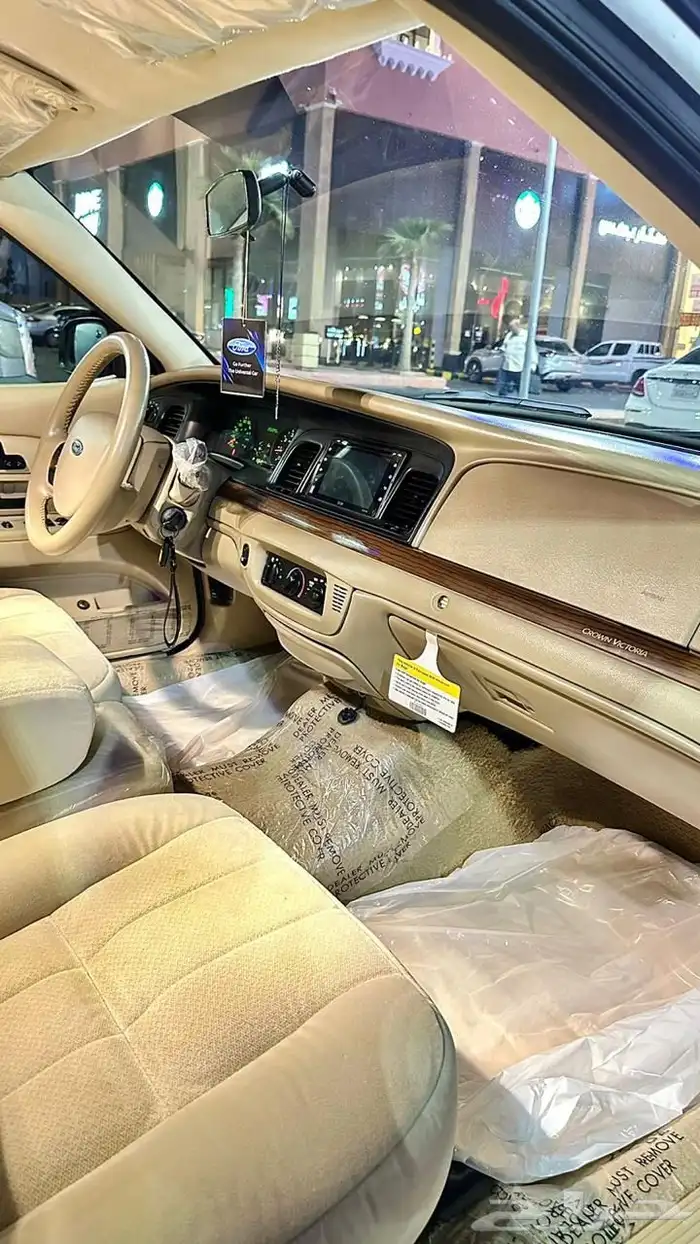 فورد فكتوريا 10