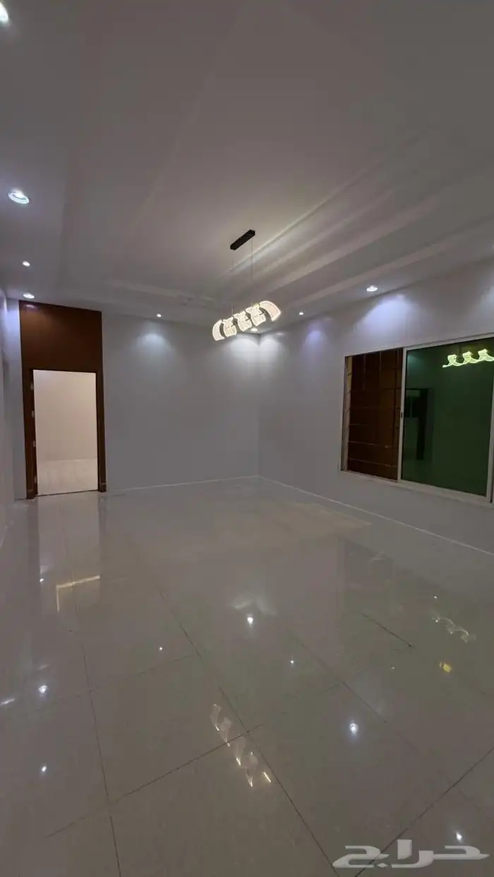 دور ارضي للاجار بحي القادسيه 7