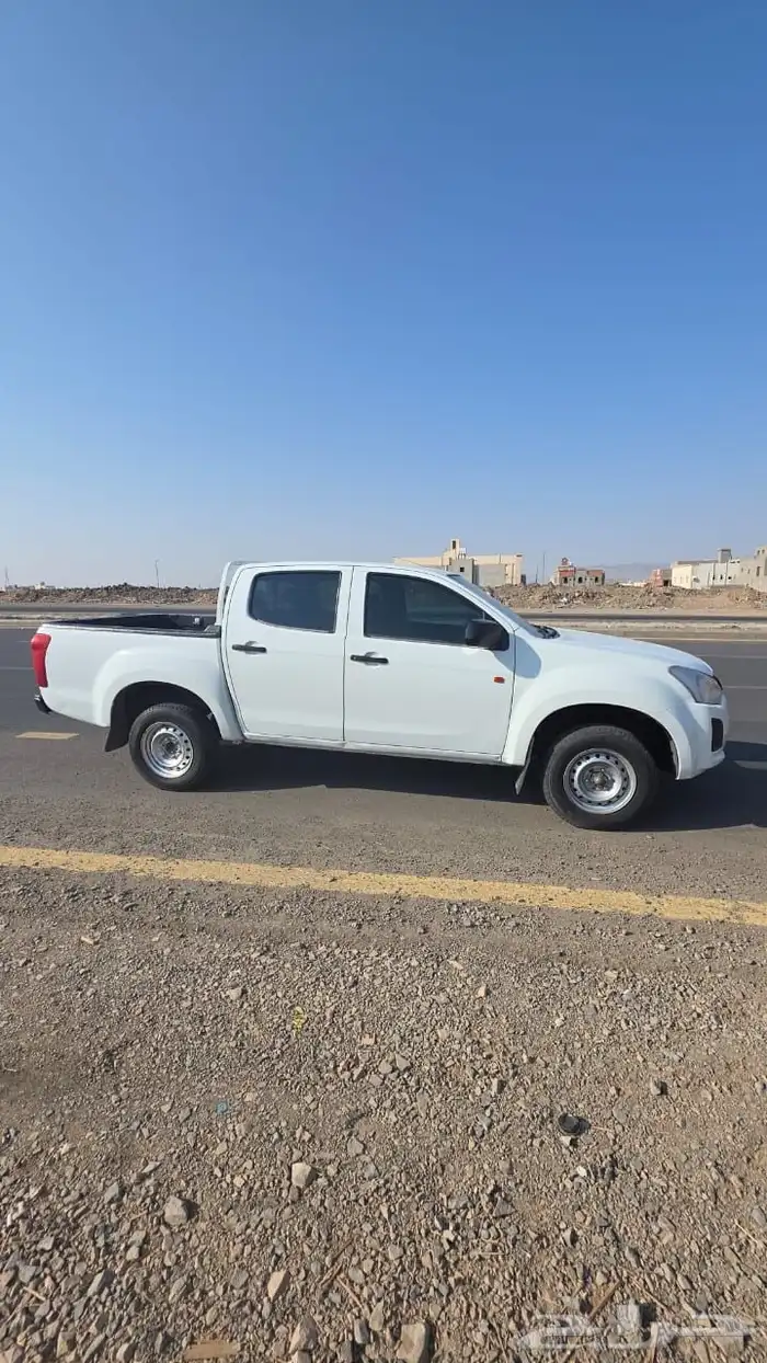 ايسوزو ديماكس بيك أب 2016 نظيفه حق المستخدم البيع عاجل 2