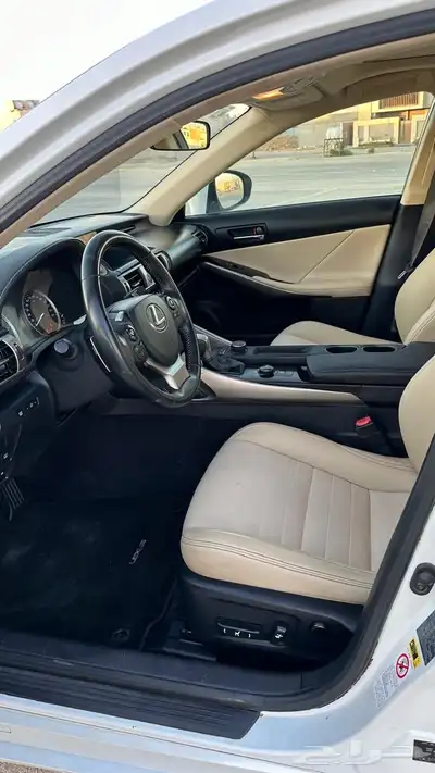 لكزس اي اس 2014 index