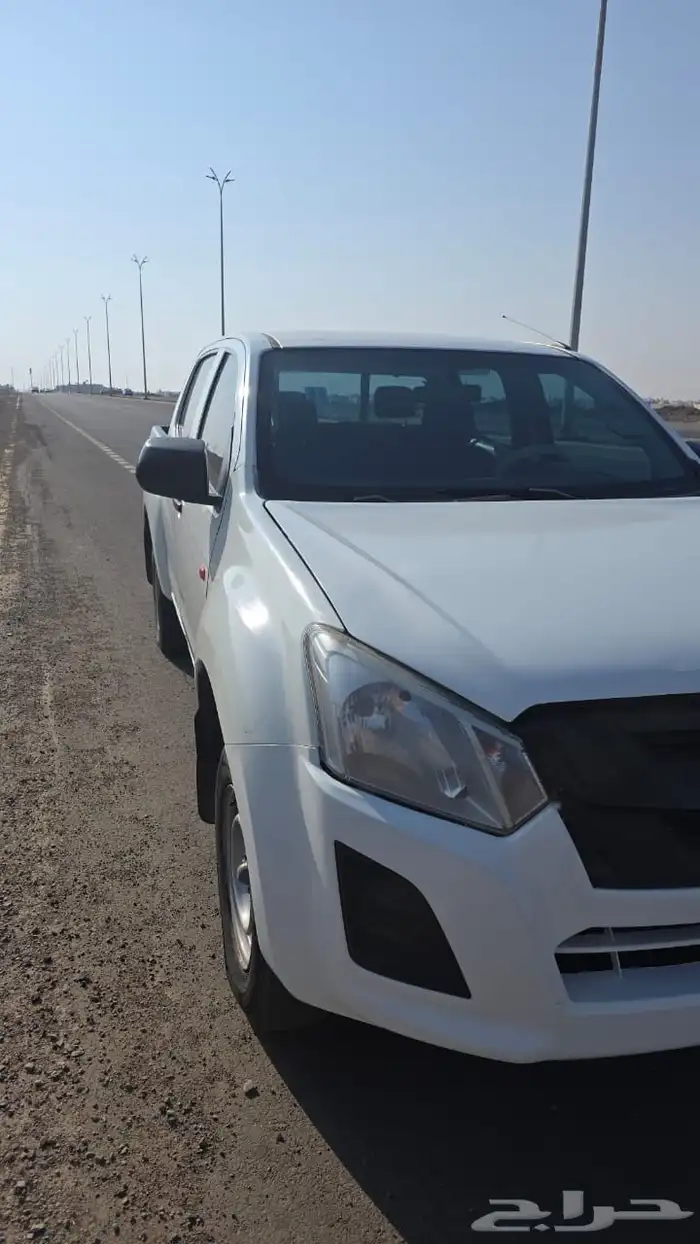 ايسوزو ديماكس بيك أب 2016 نظيفه حق المستخدم البيع عاجل 1