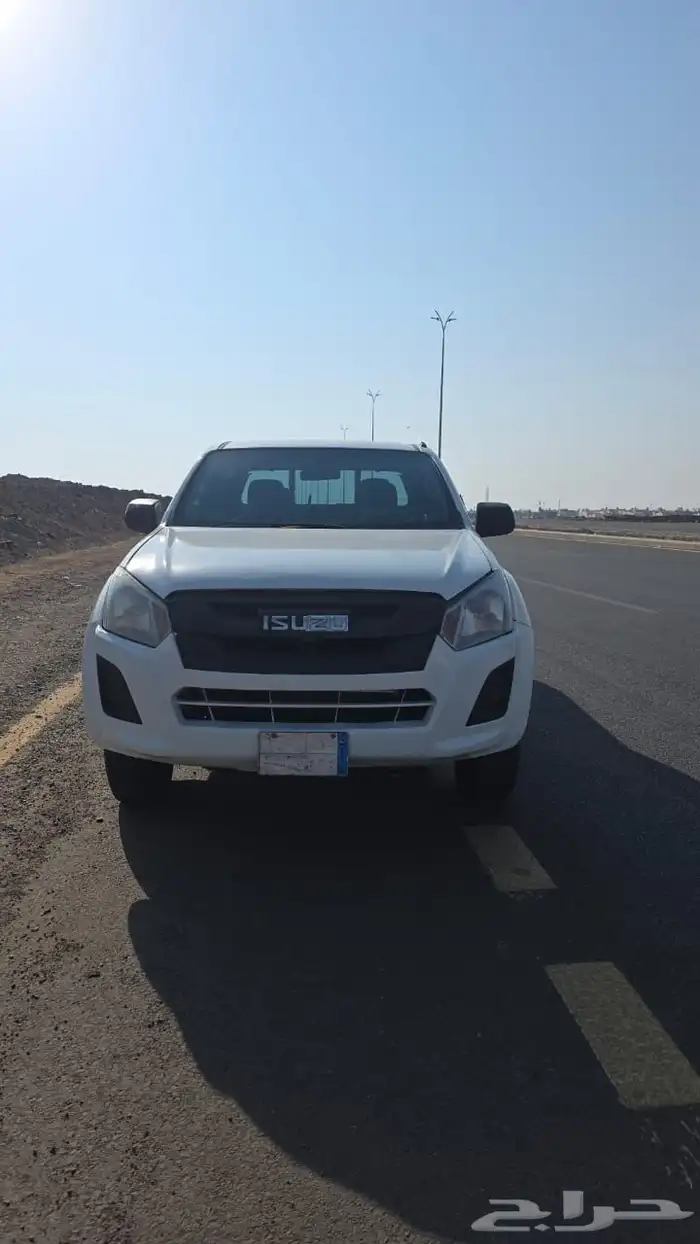 ايسوزو ديماكس بيك أب 2016 نظيفه حق المستخدم البيع عاجل 3