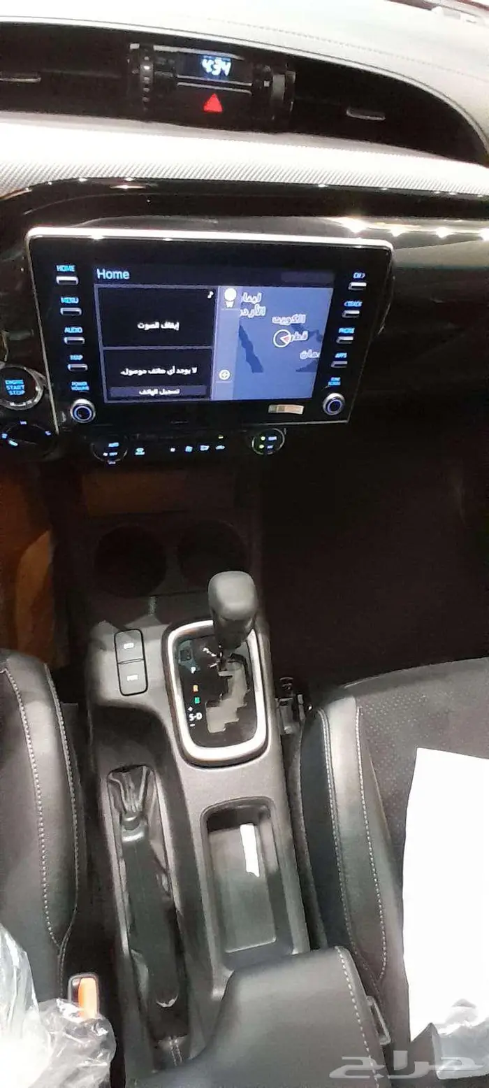 هايلوكس GR sport -بنزين توماتيك 6 سلندر 6