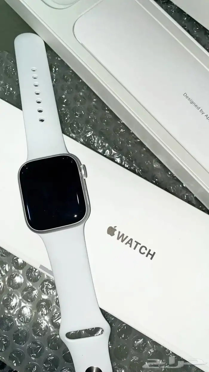 ساعة أبل واتش سيريس 8 مقاس 45mm جديدة استخدام خفيفة 3