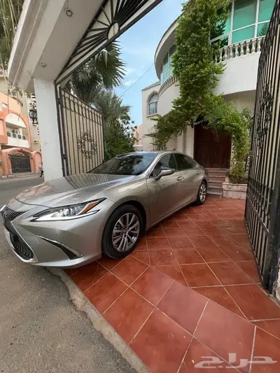 لكزس ES 300h index