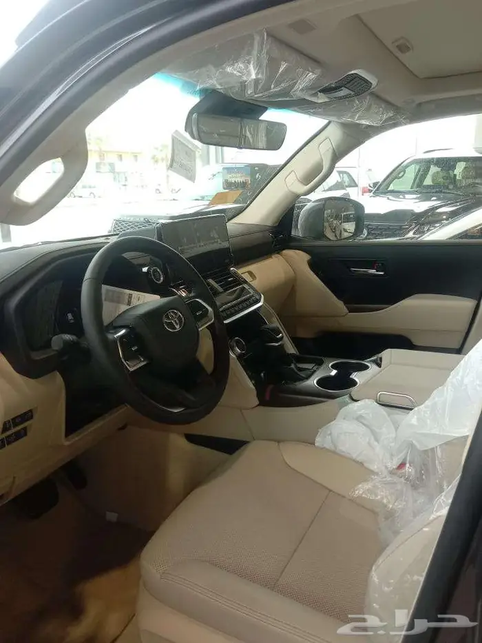 تويوتا لاندكرورزر GXR L4 2025 8