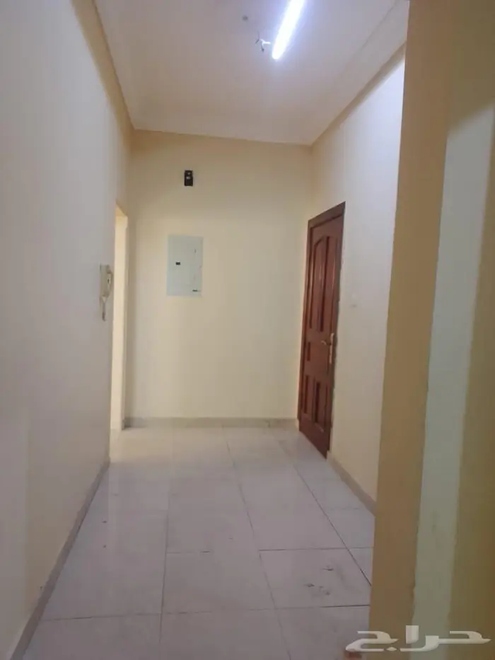 جده الشرفيه شقه عوايل للإيجار ش التوبه 1