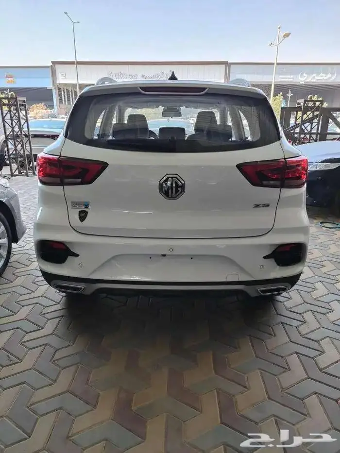 ام جي zs ستاندر 2023 3