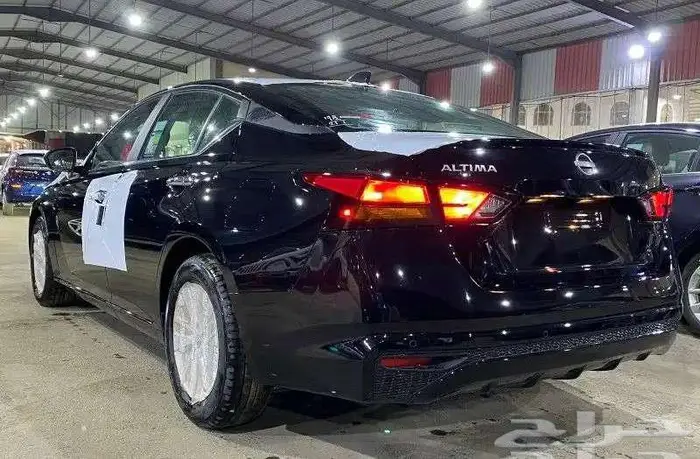 نيسان التيما ستاندرد 2025 بسعر 98900 بالضريبة 6