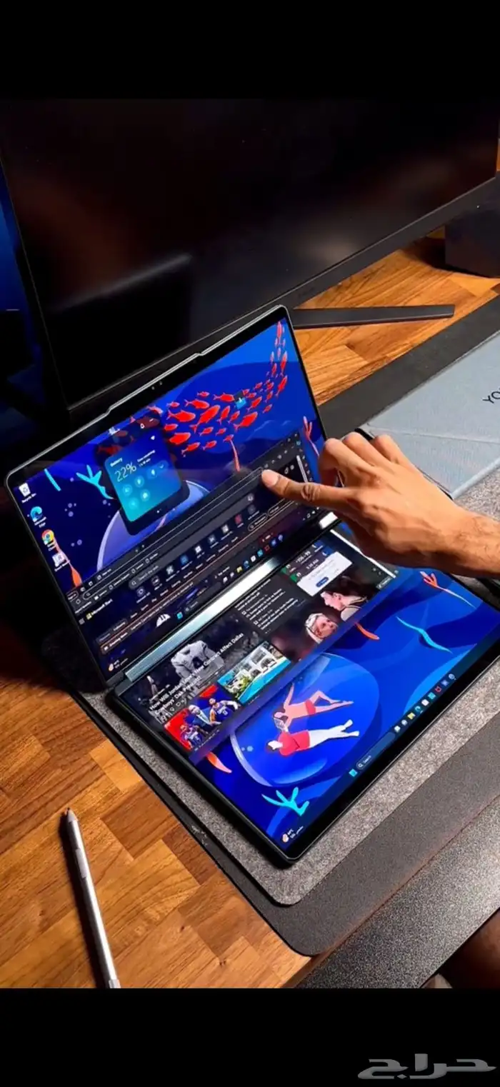 Lenovo Yoga Book 9i 4