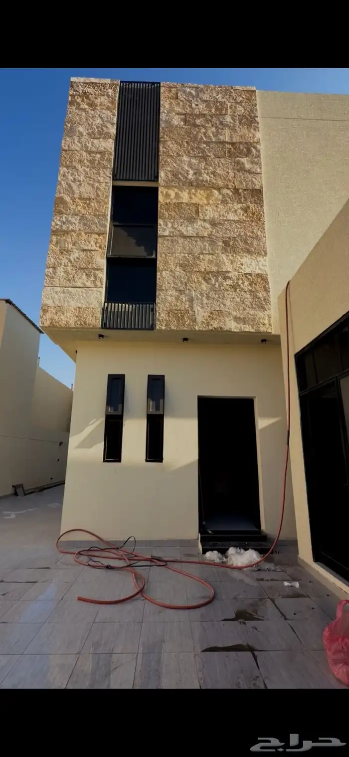 للبيع فيلا حي الوادي تصميم فاخر 1