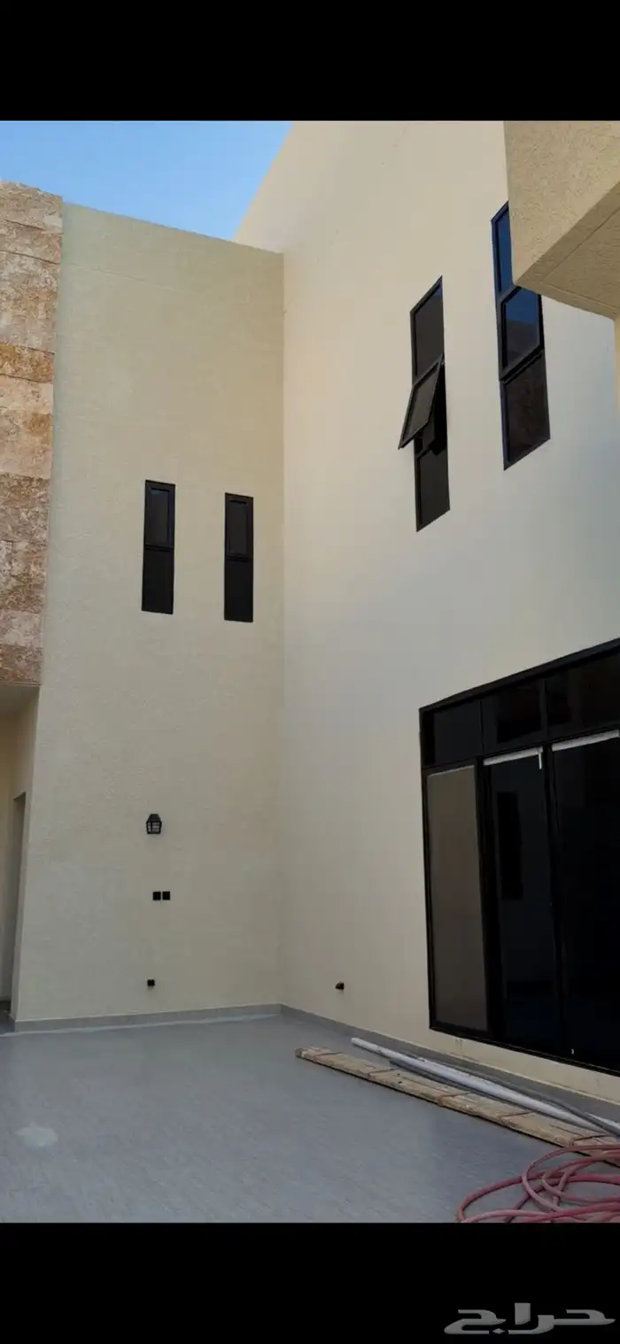 للبيع فيلا حي الوادي تصميم فاخر 2