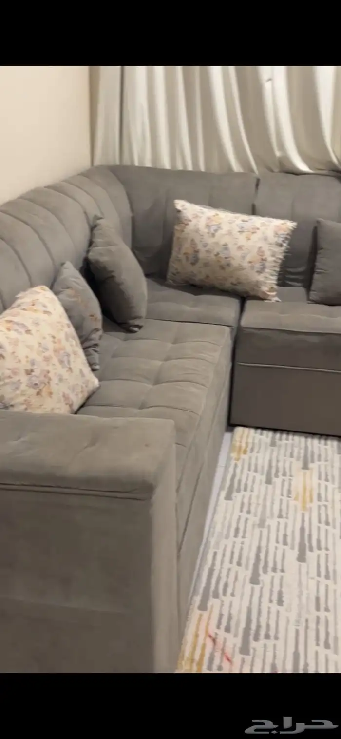 كنب وتلفزيون للبيع 0