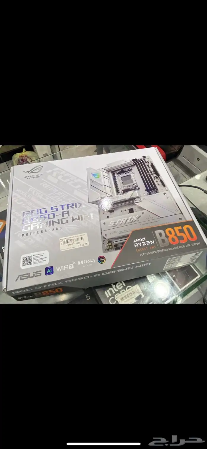 لوحه ام ROG STRIX 8850-19 GAMING WIFI 0