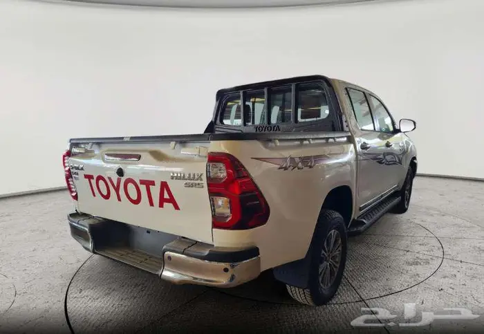 تويوتا هايلوكس 2025 خصم يصل ل 10 الاف ريال للشركات 2