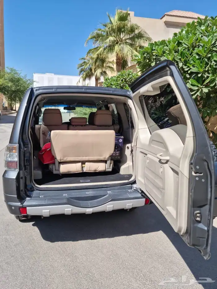 للبيع  ميتسوبيشي باجيرو 2014 4