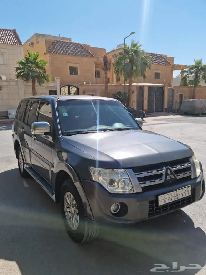 للبيع  ميتسوبيشي باجيرو 2014 2