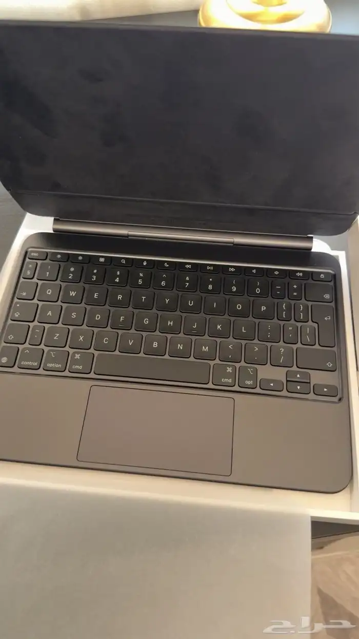 ابل ماجيك كيبورد جيل m4 2025 1