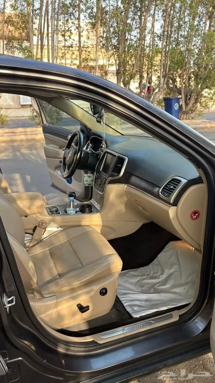 جيب جراند شيروكي 2014 للبيع 8