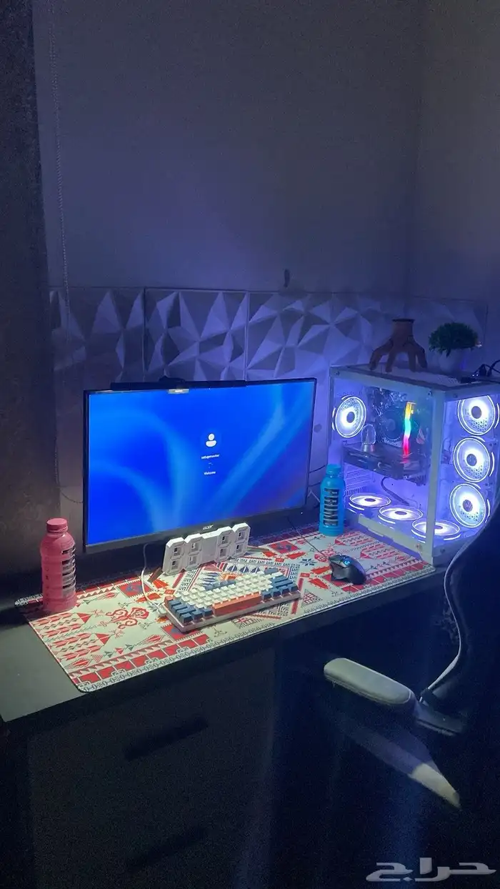 سلام عليكم بيسي كامل مكمل مع جميع اغراضه 0