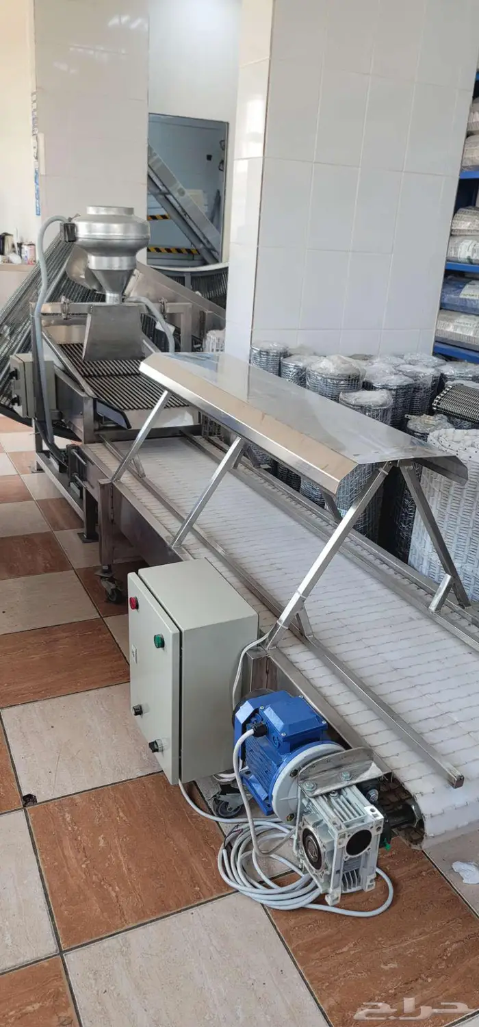 خط فرز وتصنيف التمور الأوتوماتيكي مصنع الثريا الآلي للصناعة 2