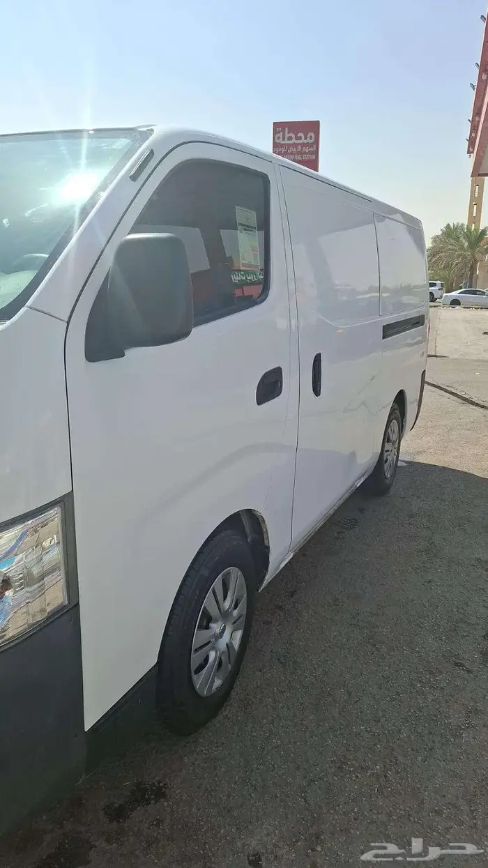 باص نيسان اورفان 2022 ديزل 3