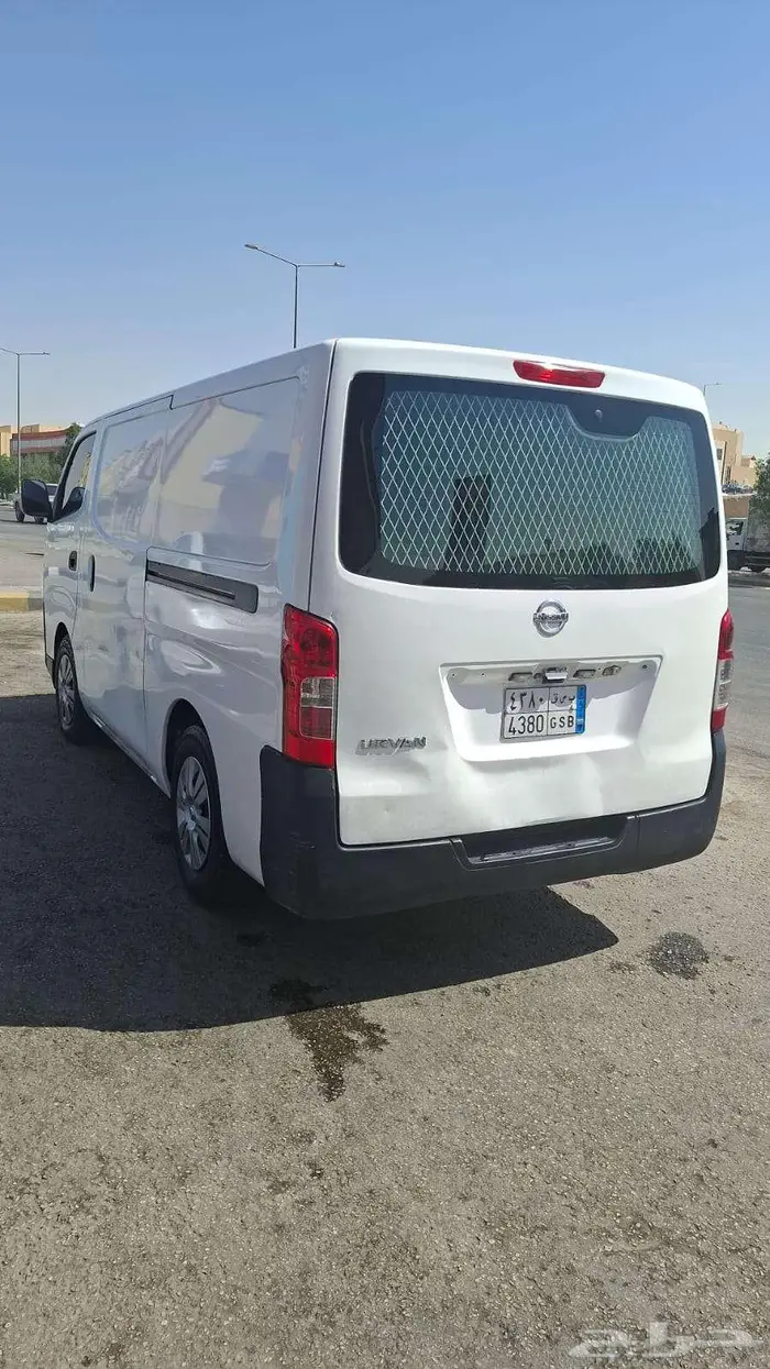 باص نيسان اورفان 2022 ديزل 5