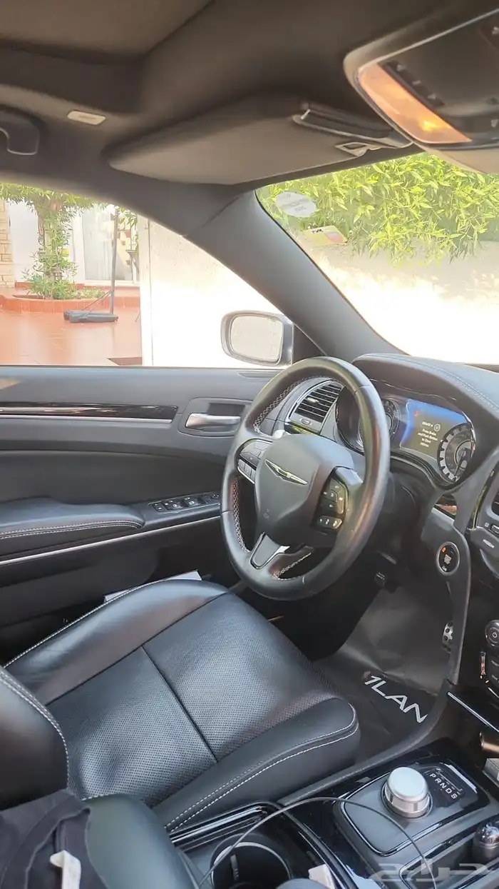 Chrysler 300 2022 كرايزلر 300 2022 2