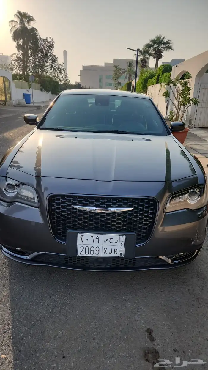 Chrysler 300 2022 كرايزلر 300 2022 5