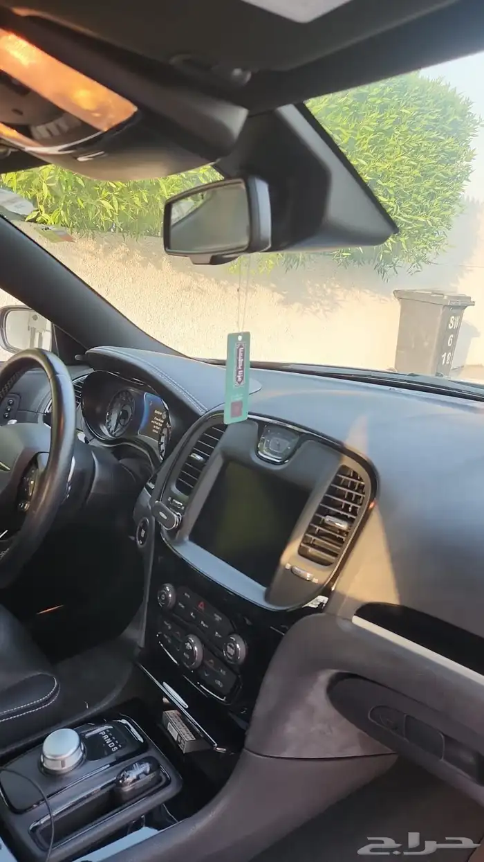 Chrysler 300 2022 كرايزلر 300 2022 1