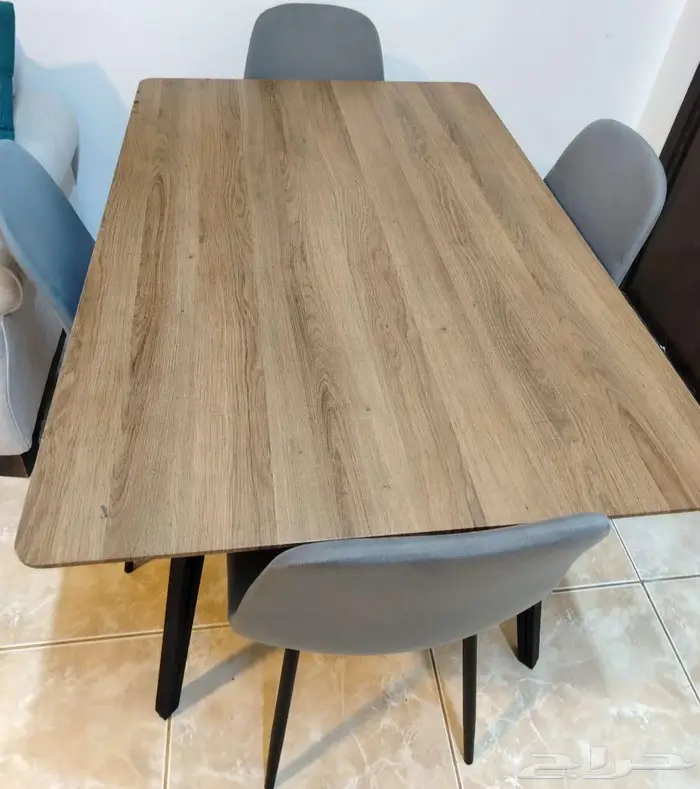 طاولة طعام خشب مع 4 كراسي 2